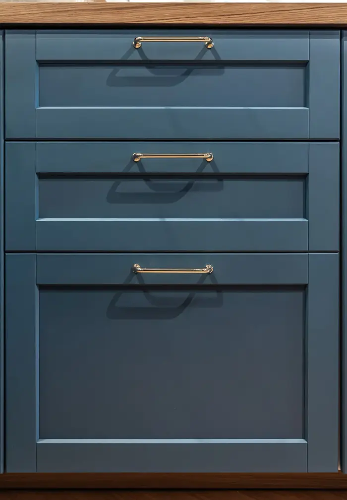 Cabinet maker base cabinet in Cabo